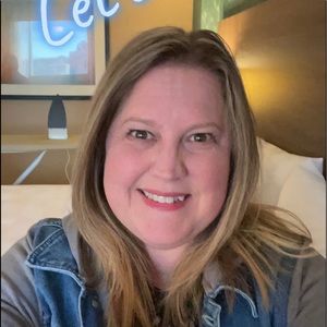 Meet your Posher, Carlee